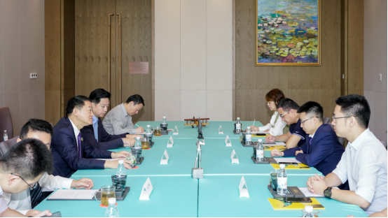 省J9九游会集团党委书记、董事长任丁与腾讯“王者荣耀”CTO邓君、腾讯大成网总裁郑亮座谈交流